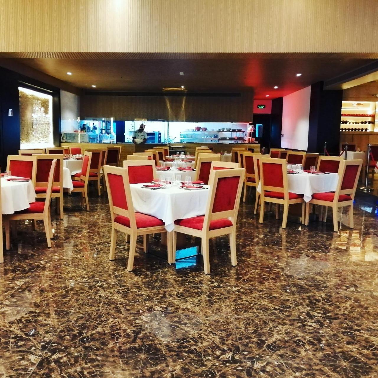 The Olive Hotel, Juffair Manama Ngoại thất bức ảnh